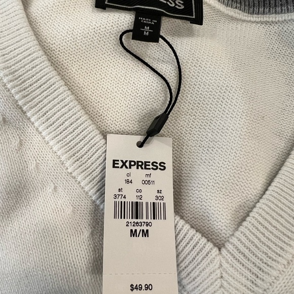 Express M white sweater new with tags - Picture 3 of 3
